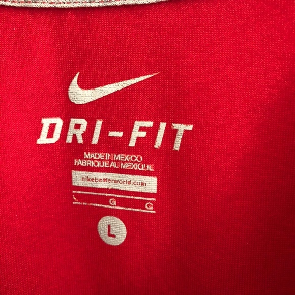 Men's Nike Dri Fit T-Shirt - Picture 2 of 4